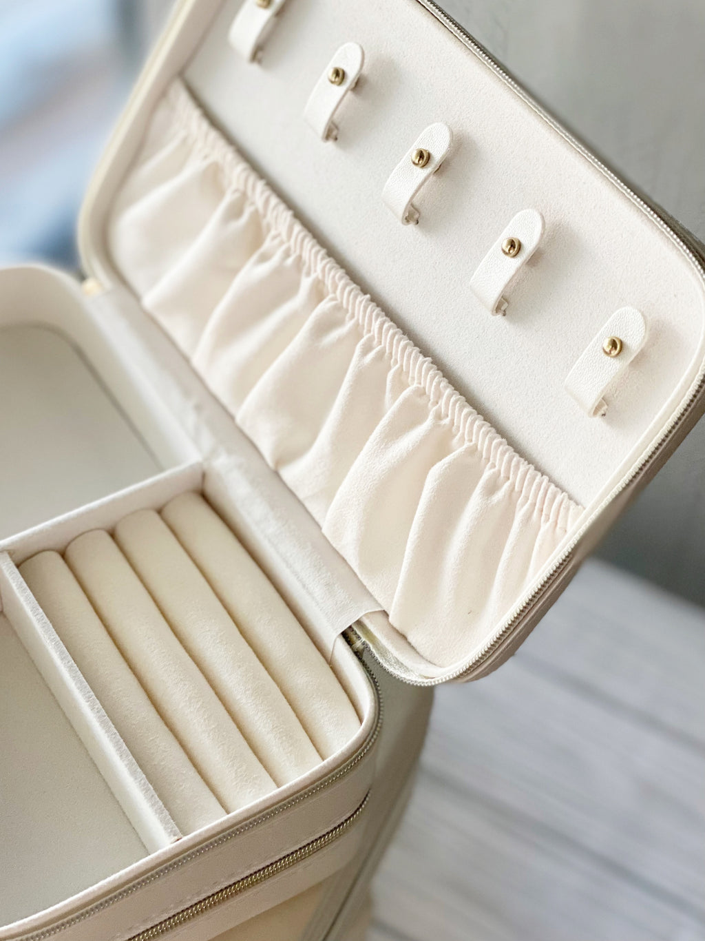 Moonstacks Travel Jewelry Box