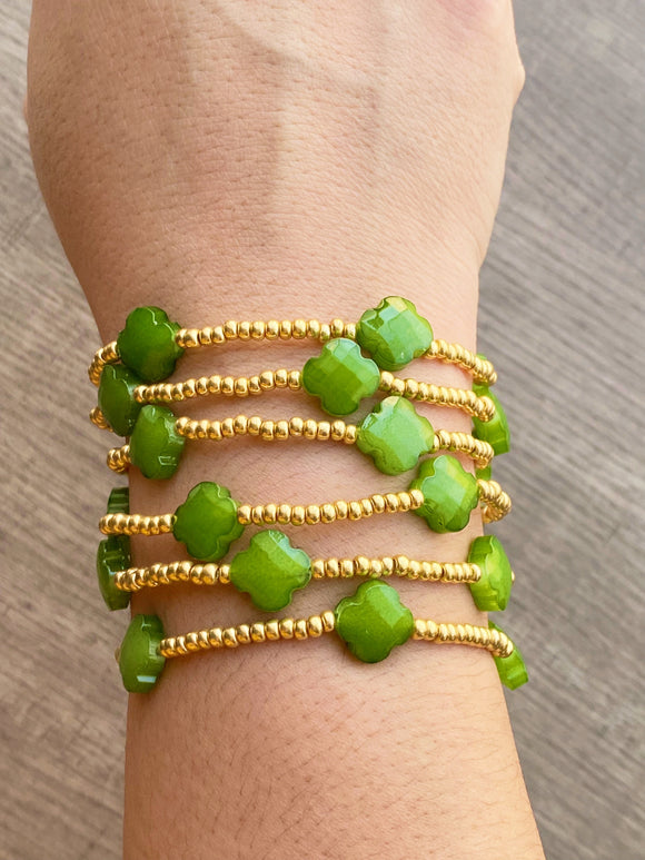Green Clover Dainty Bead Bracelet