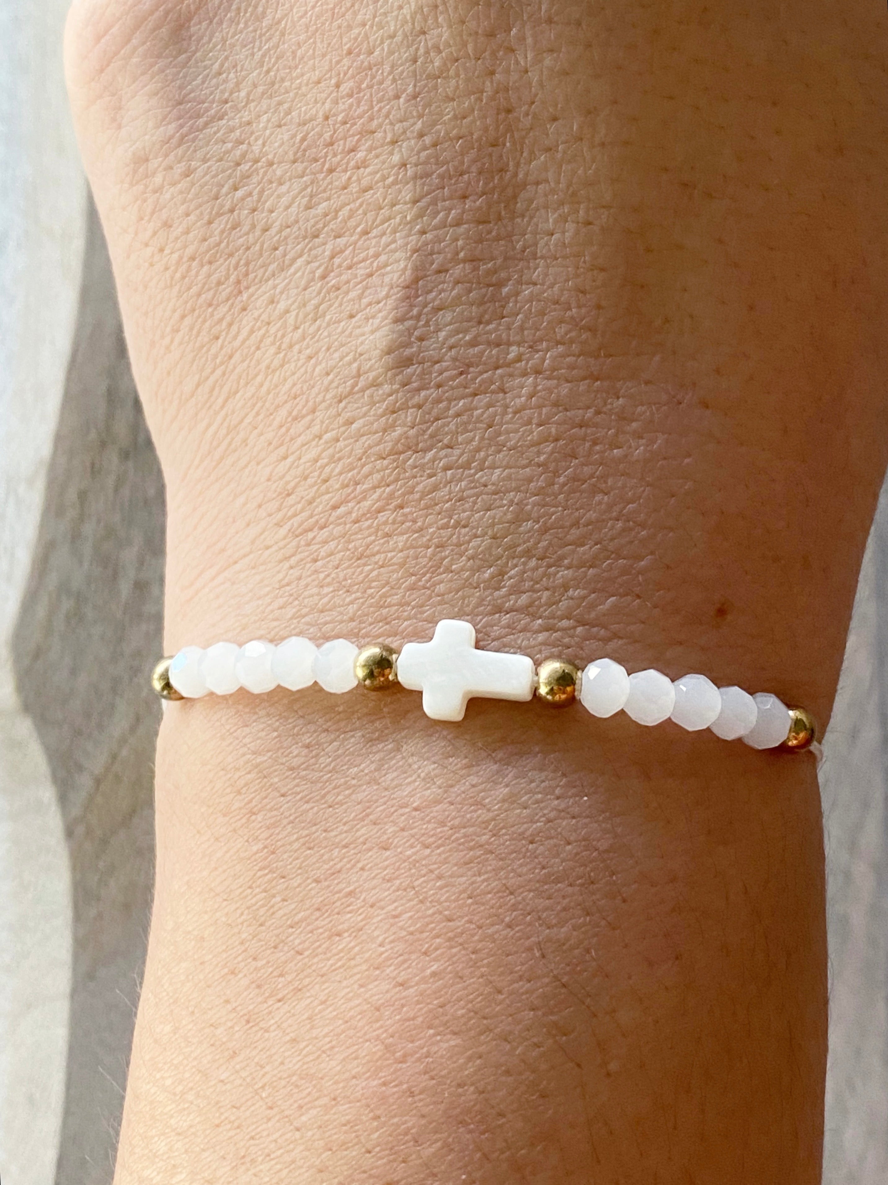 Cross String Bracelet (White)
