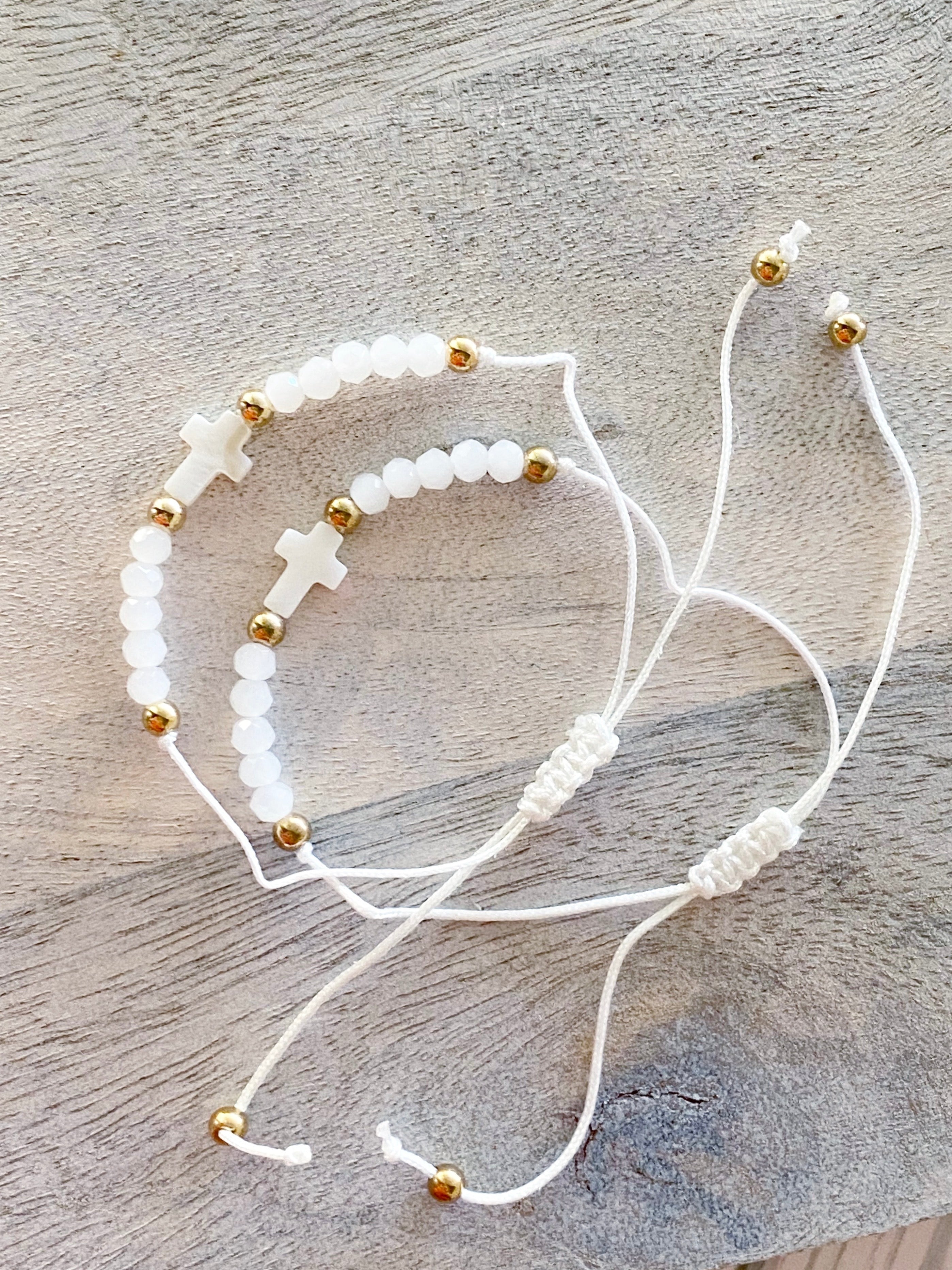 Cross String Bracelet (White)