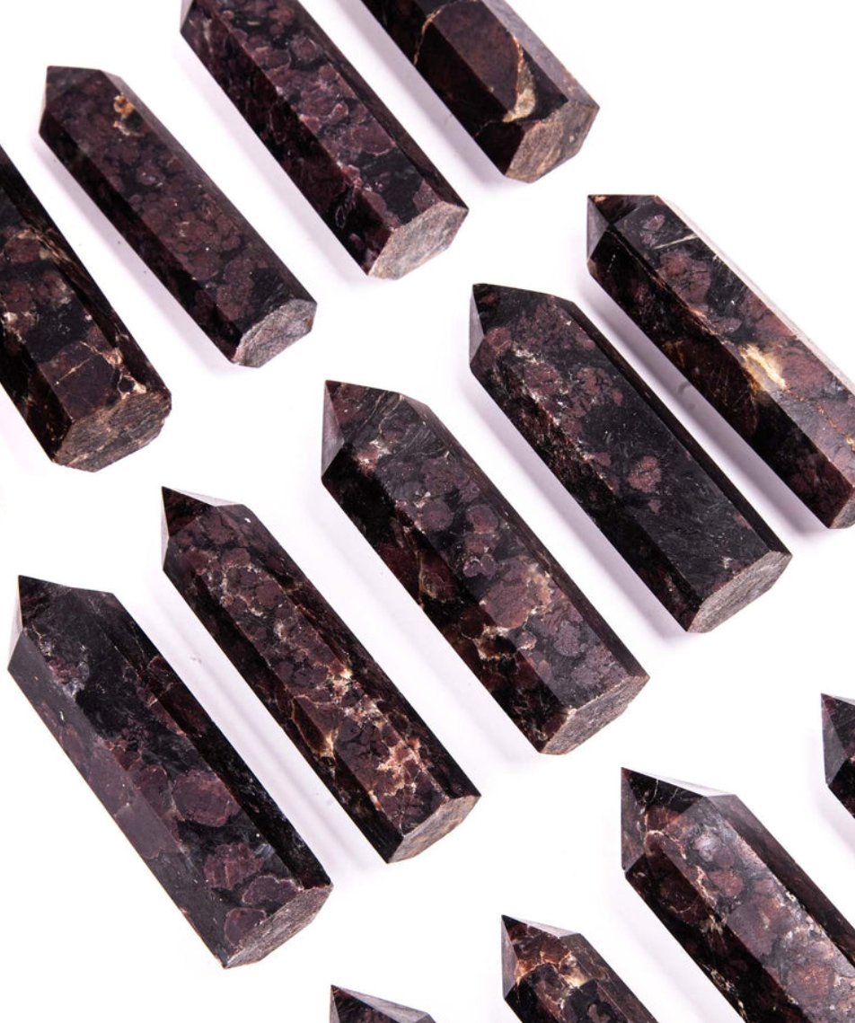 Garnet Polished Point